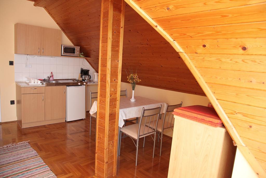 Andrea Apartmanház Balatongyörök Exterior foto