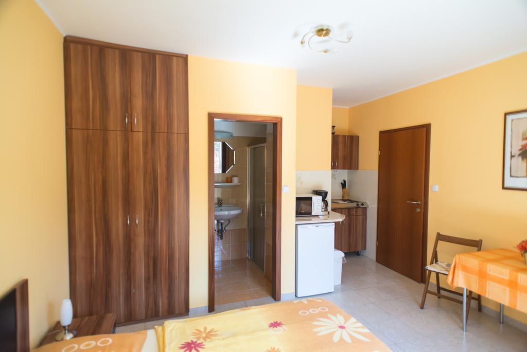 Andrea Apartmanház Balatongyörök Exterior foto