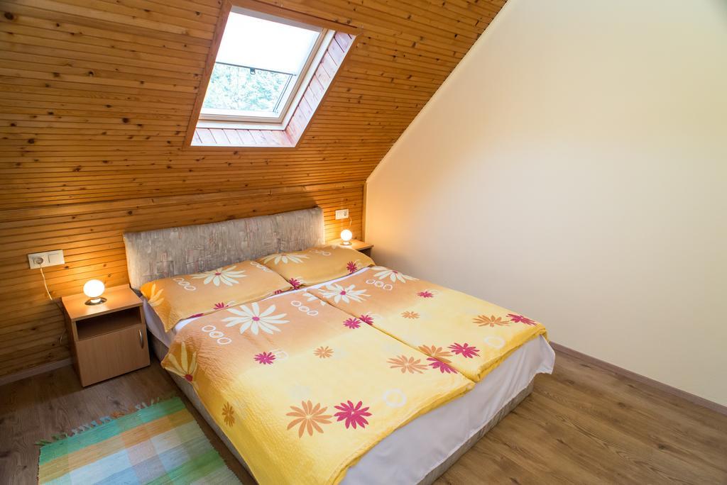Andrea Apartmanház Balatongyörök Exterior foto